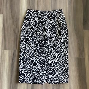 Michael Kors Collection Black & White Pencil Skirt (Size 4)